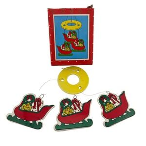 Russ Berrie Holiday Windchimes Sleigh Christmas OS Red Excellent Vintage In Box